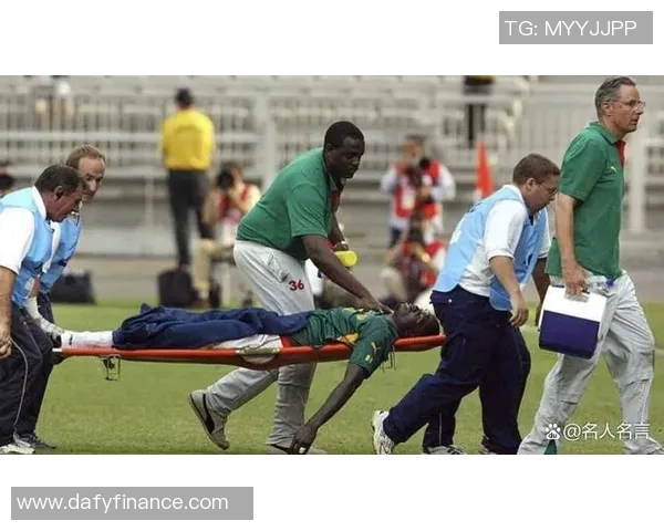 足球明星因飞机事故不幸离世的悲剧故事与影响