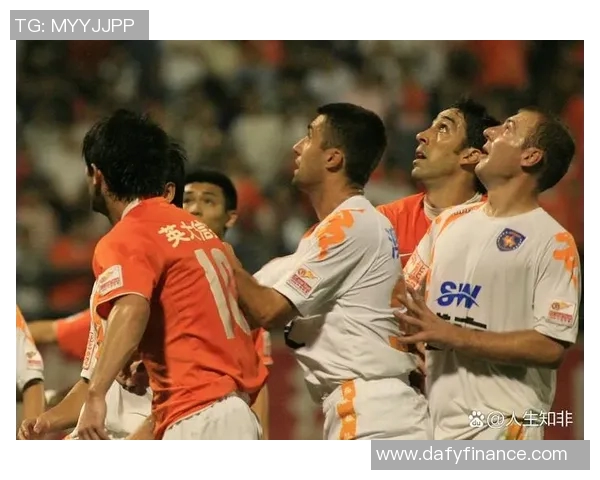 足球明星颠球技巧大比拼展现惊人技艺与风采的精彩瞬间